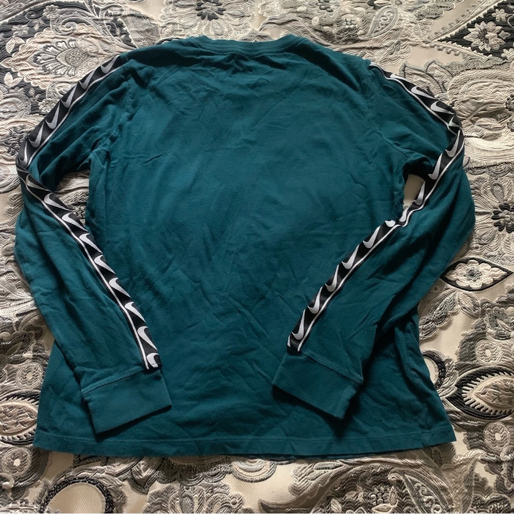 Nike Long Sleeve - Picture 3 of 5